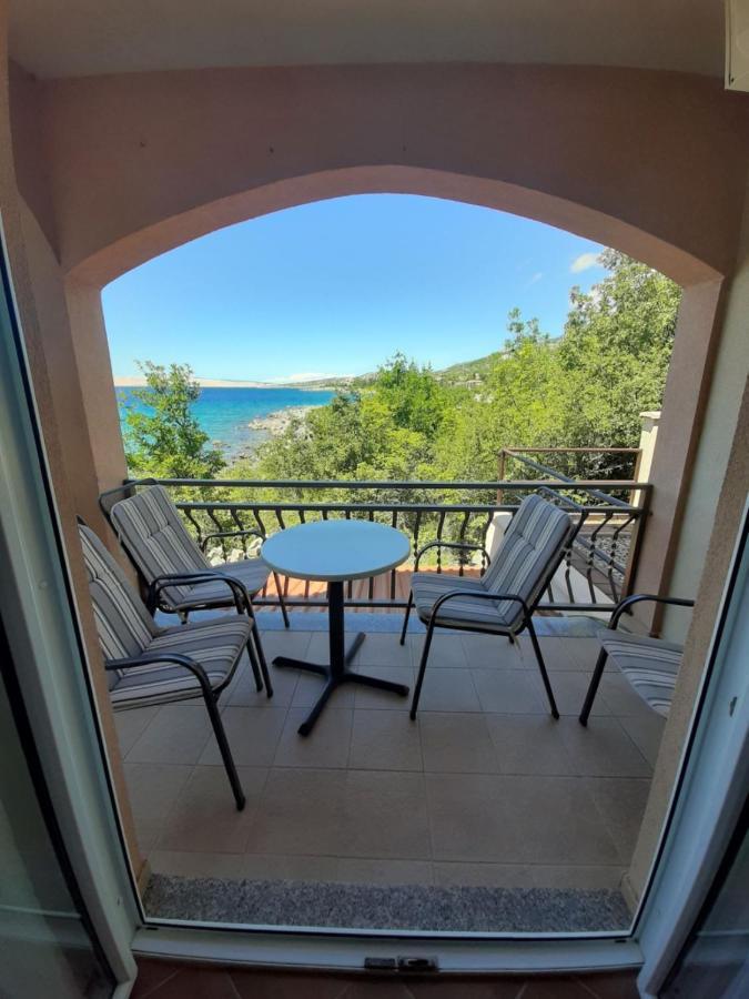 Ferienhaus Elena Karlobag Exteriör bild